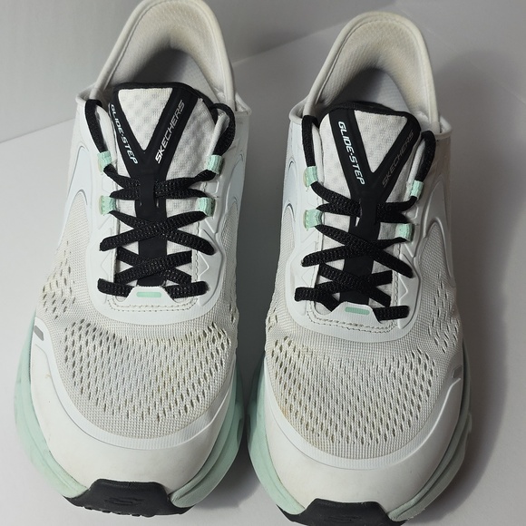 Skechers(8.5)Womens Glide Step Hands Free Slip Ins - Picture 3 of 12